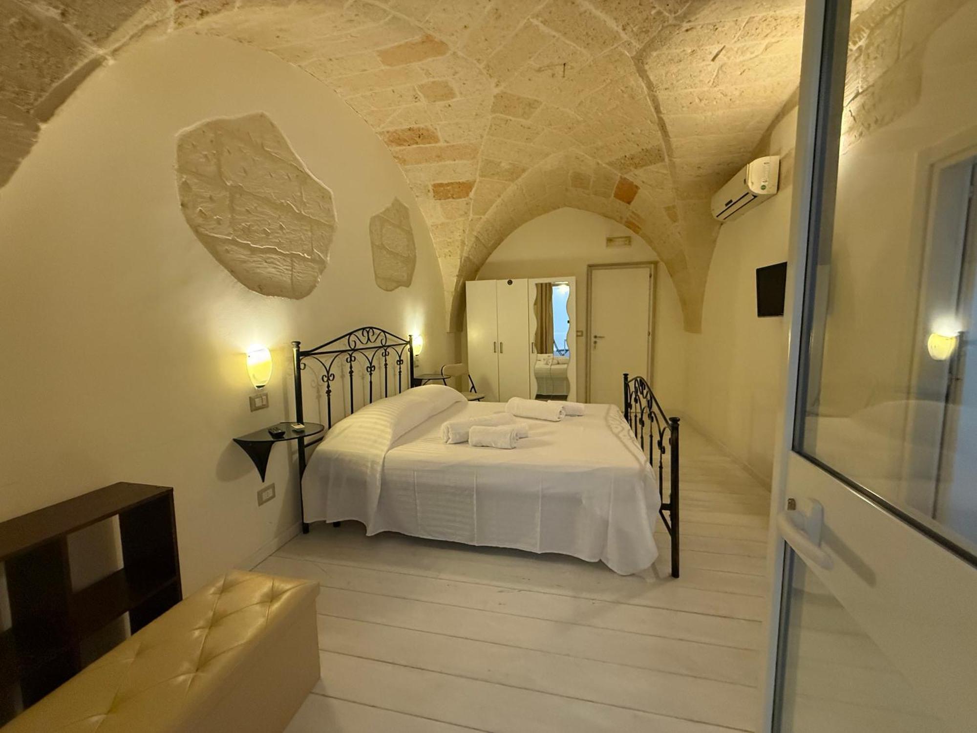 Dimora 69 Bed & Breakfast