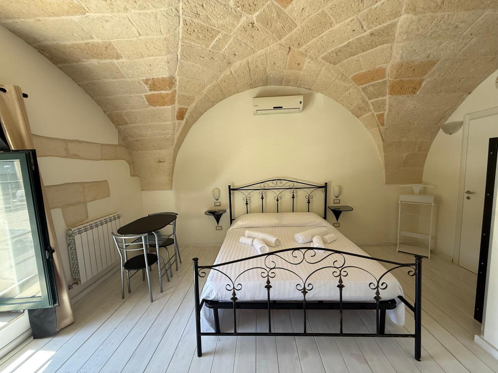 Bed & Breakfast Dimora 69 *
